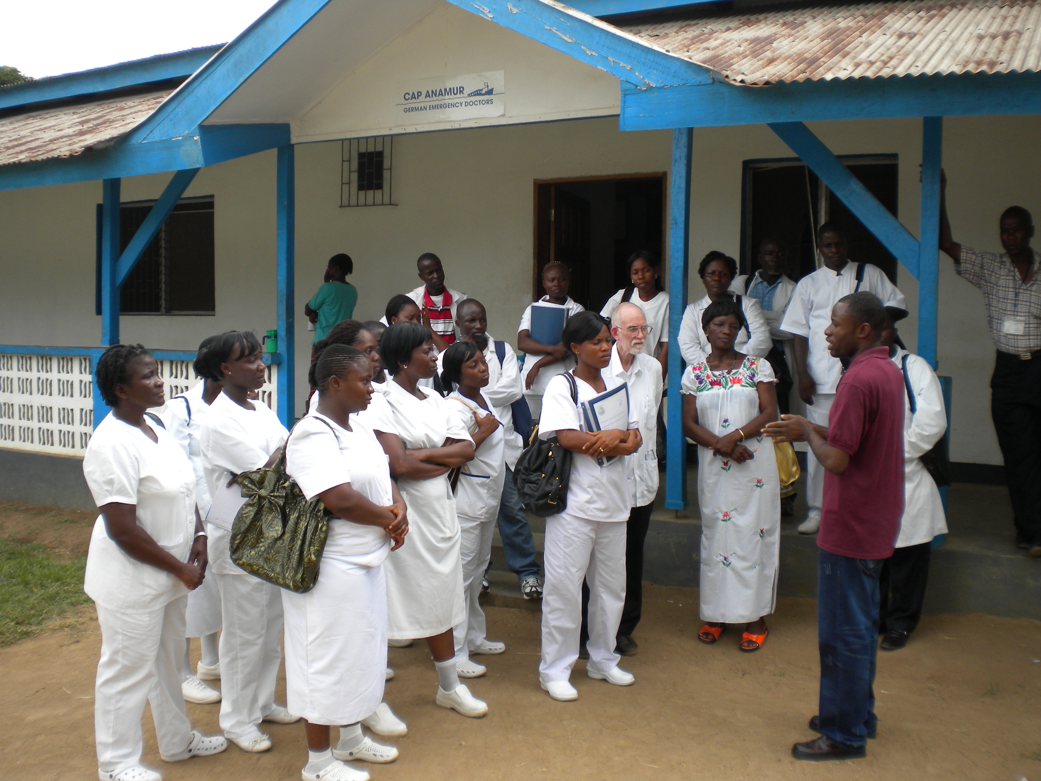 Students Tour Grant Hospital